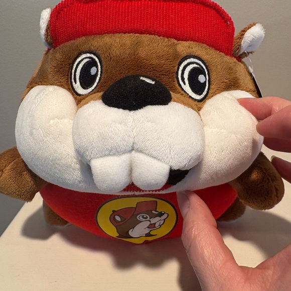 Buc-ee’s plush beaver NWT - Picture 13 of 13